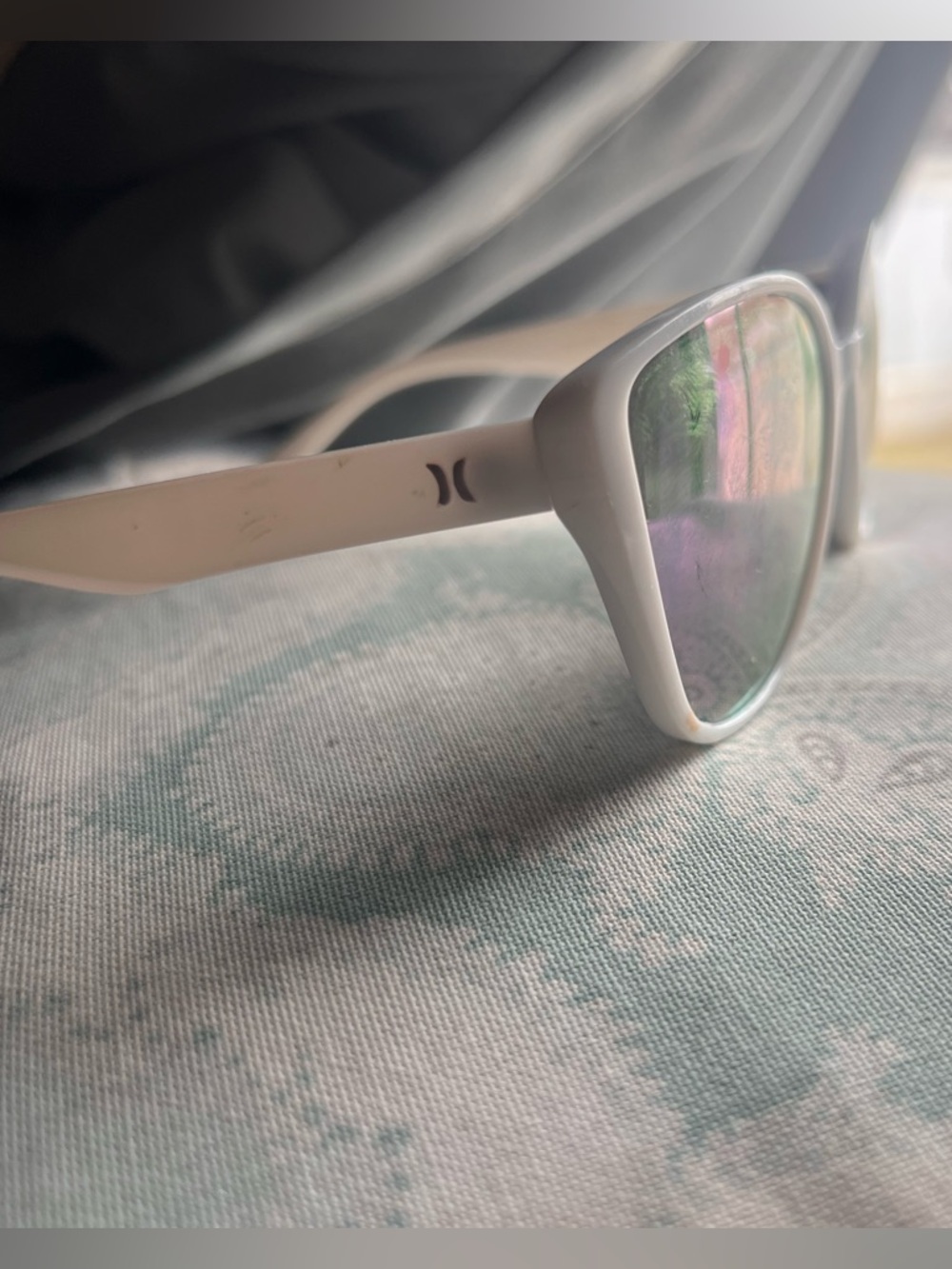 Hurley White Frame Sunglasses with Pink-Green Mirrored Lenses